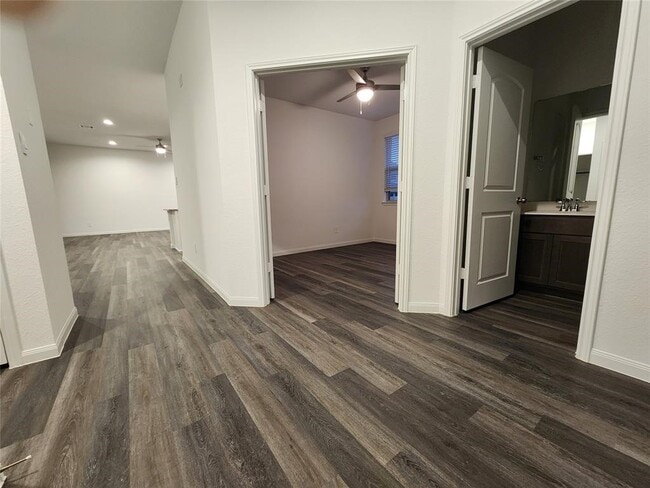 Photo - 1606 Happy Vly St