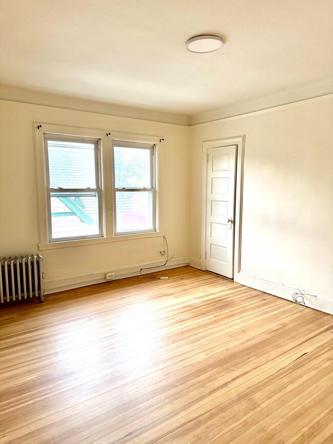 Photo - 44 Underhill St Unidad 2W