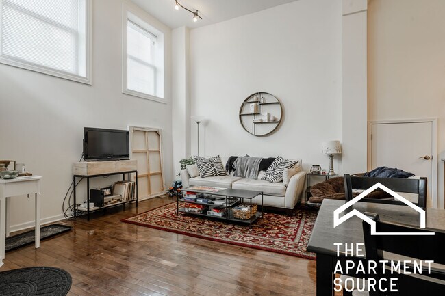 Photo - 1761 W Augusta Blvd Unidad 2f