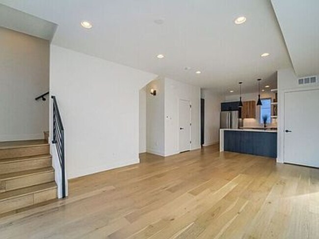 Photo - 2828 W 25th Ave Unidad 9