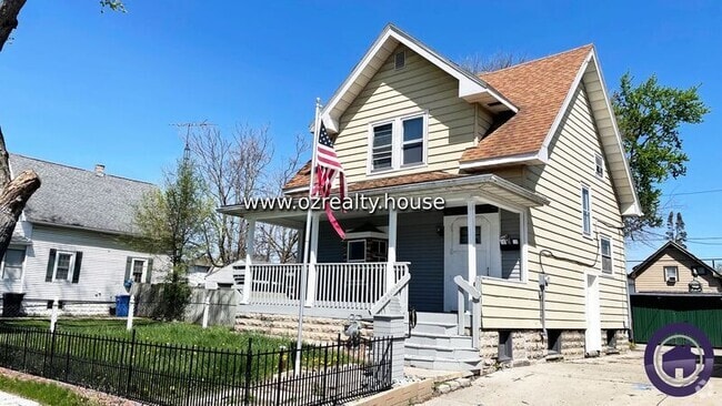 Building Photo - 1519 Vinal St Rental