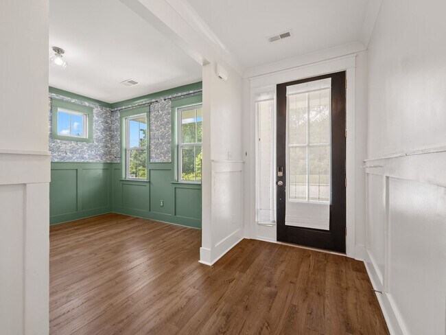 Photo - Beautiful 4 bedroom 3.5 Bath home Duncan, SC