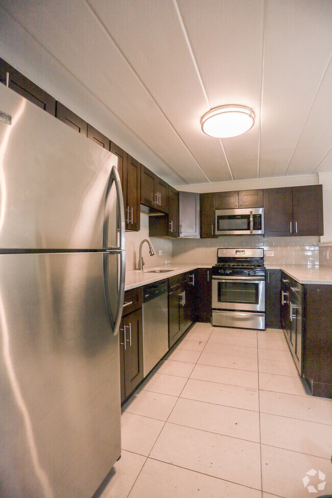 Building Photo - 5900 N Winthrop Ave Unit #211 Rental