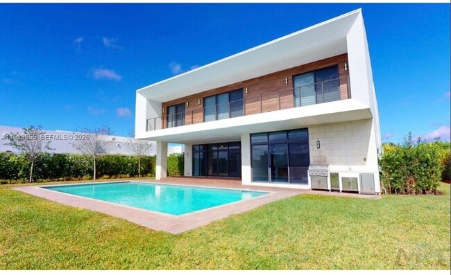 Photo - 16580 Sunset Way