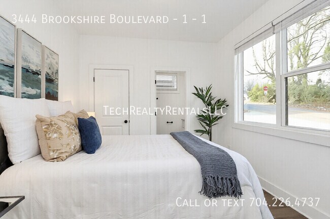 Photo - 3444 Brookshire Blvd