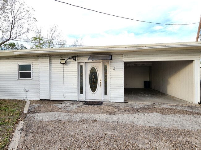 Photo - 2600 Countiss Dr