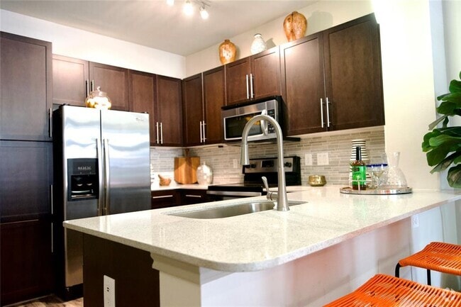 Building Photo - 3788 Richmond Ave. Unit 1273 Rental