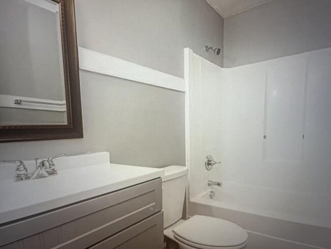 Photo - 1101 Proctor St