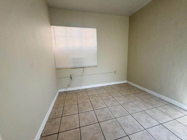 Photo - 710 N Grove St Unit 710 N Grove  C