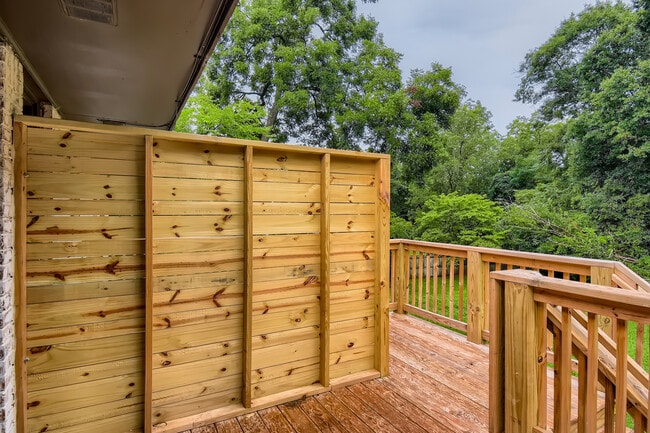 Photo - Room in Apartment on Cleveland St