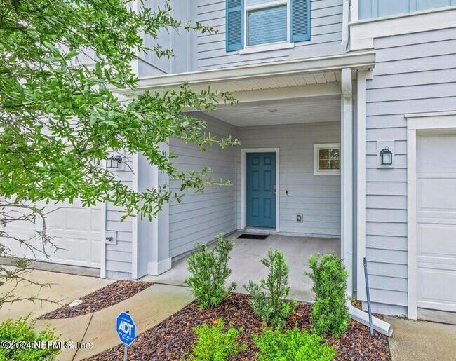 10289 Benson Lake Dr Townhome Townhome Rental in Jacksonville FL