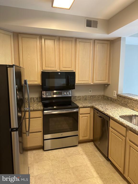 Photo - 1324 Garden Wall Cir Unit 306