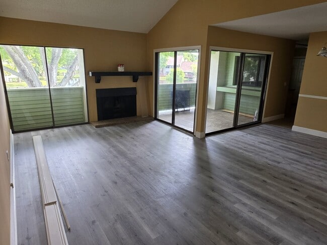 Photo - 4158 Pinelake Ln