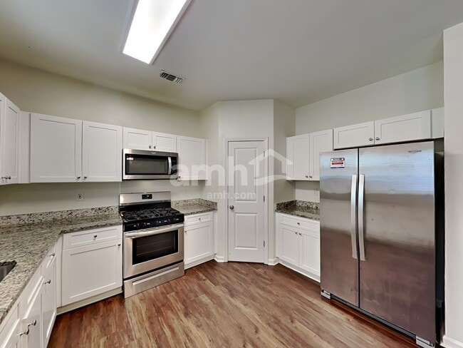 Photo - 601 Scotland Dr