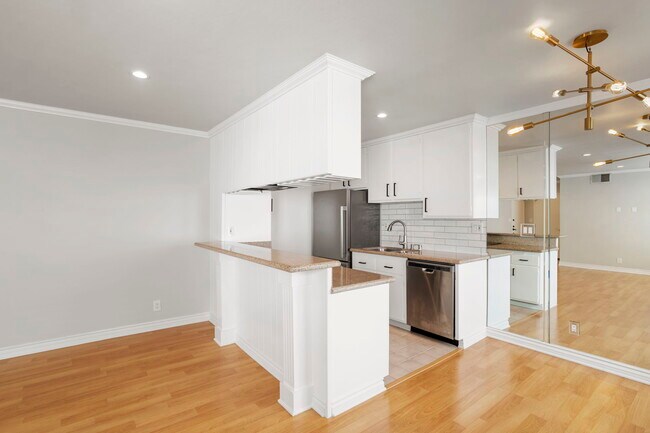 Photo - 11639 Chenault St Unit 501