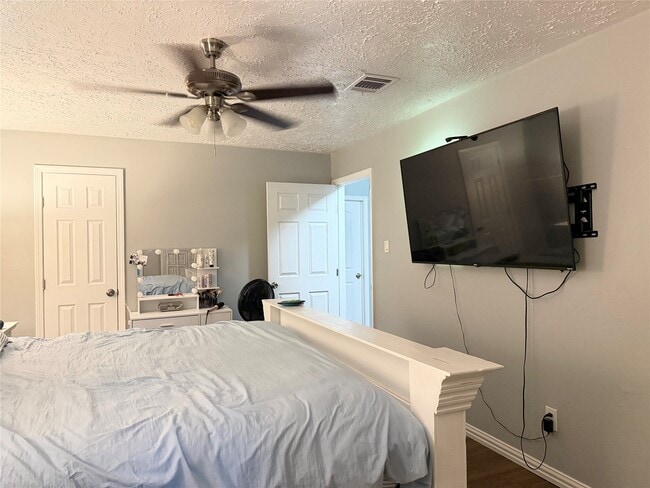 Photo - 11423 Graywood Dr
