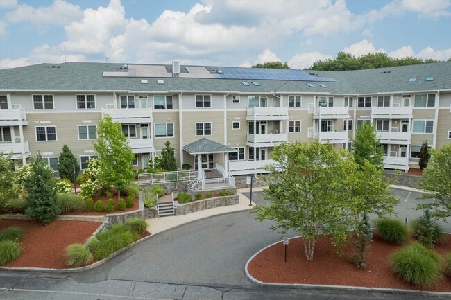 Building Photo - 2 Inwood Dr Unit 1009