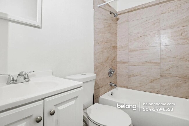 Photo - 1995 W 4th St