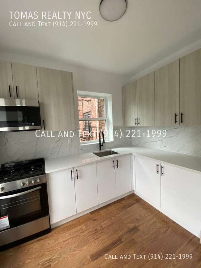 Photo - 286 Hawthorne Ave