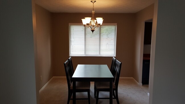 Building Photo - 8174 Maddox Dr Rental