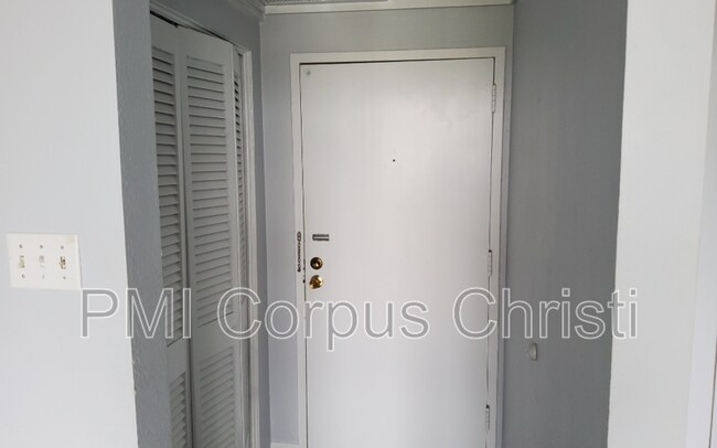 Photo - 4600 Ocean Dr Unit Apt 903