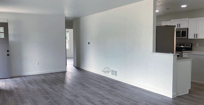 Photo - 2 Bed/1 Bath Updated Duplex in Central Richland