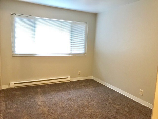 Photo - Cascade Court Apartments