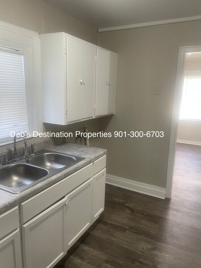 Photo - 3468 Radford Rd