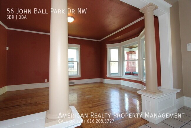 Photo - 56 John Ball Park Dr NW