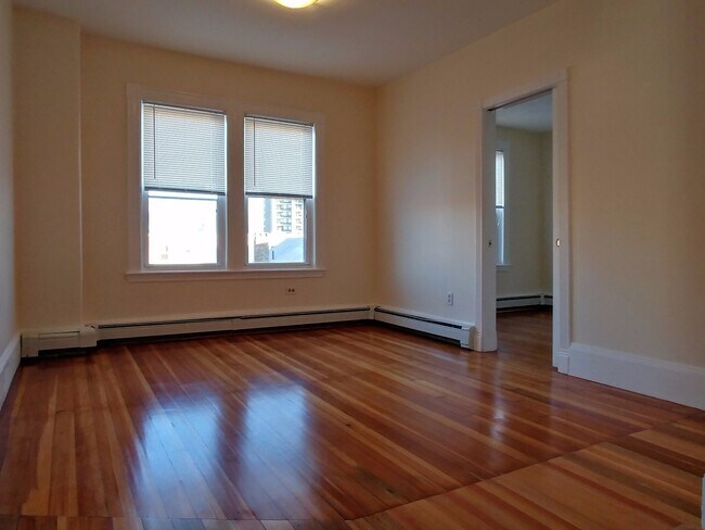 Photo - 10 Bedford St Unit B3