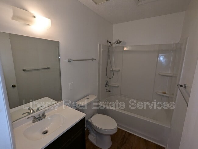 Photo - 727 S Main St Unit Apt 101