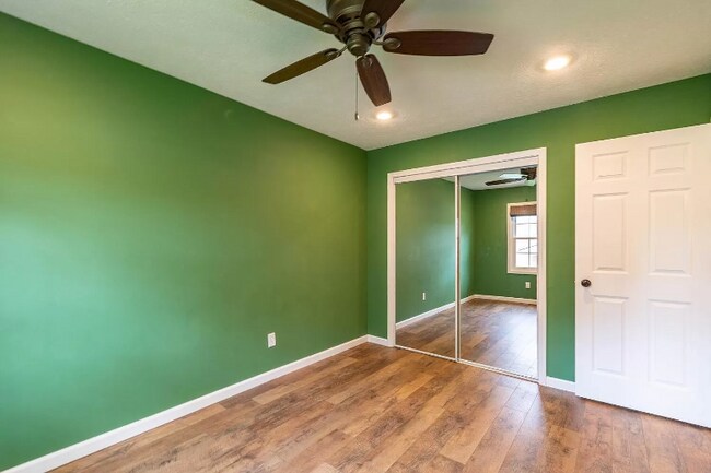 Photo - 3121 S Piccadilly St