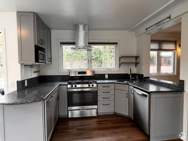 Building Photo - 31863 8th Ave Unit #3 Rental
