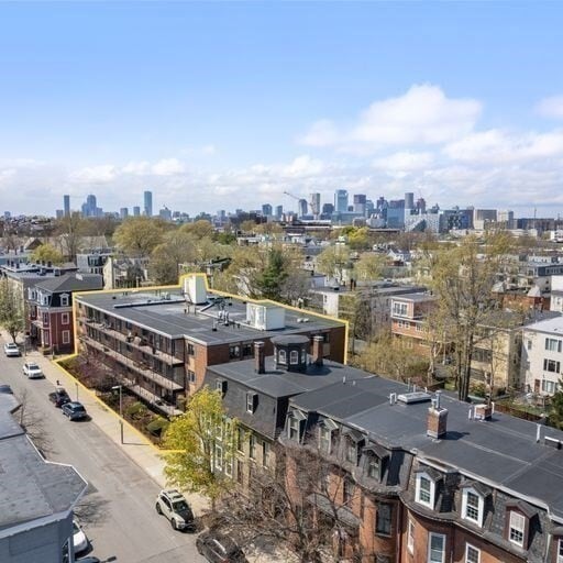 Building Photo - 880 E 4th St Unit 4-10