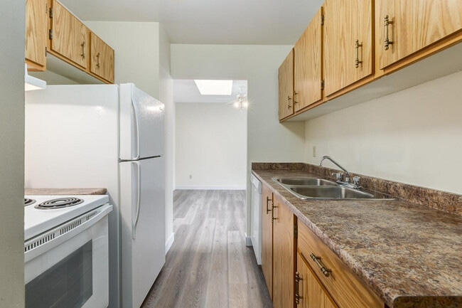 Photo - Huntington Townhomes