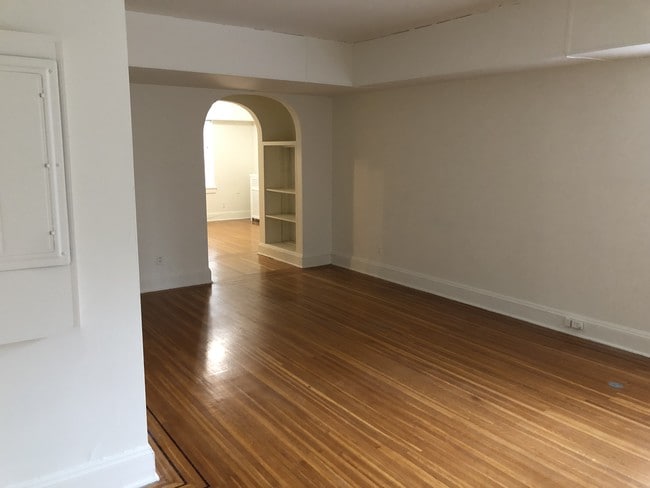 Photo - Baringer Manor