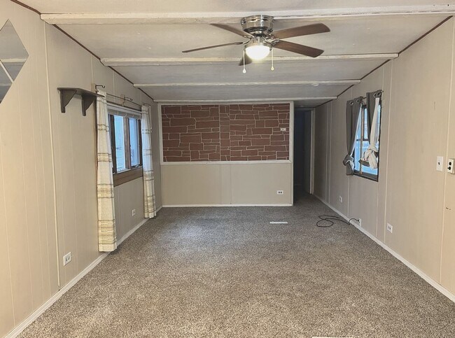 Photo - 1360 E Commercial St Unit 1360 E Commercial Trailer B