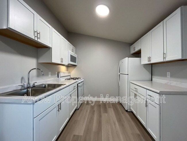 Photo - 877 N 26th St Unit 303