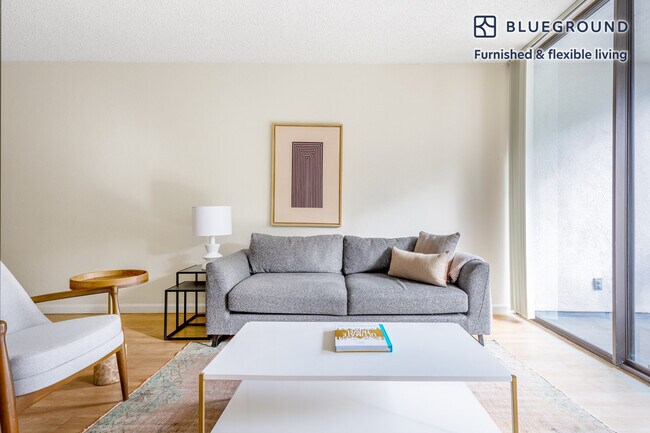 Photo - 65 W 5th Ave Unit FL3-ID499