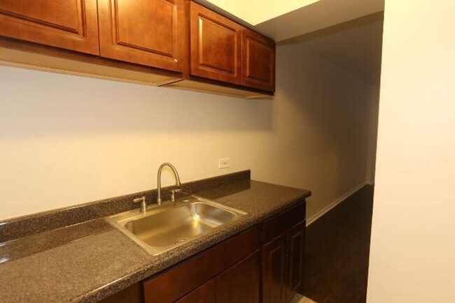 Photo - 5724 N Kenmore Ave Unit 1040-218