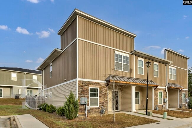 Photo - 17 Grayson Grove Ct