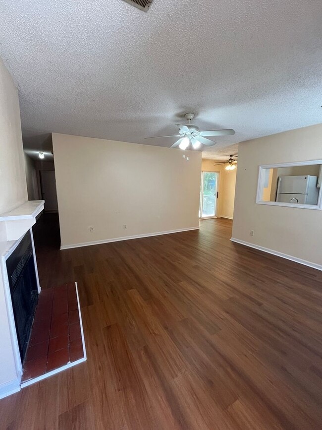 Photo - Charming 2 Bedroom