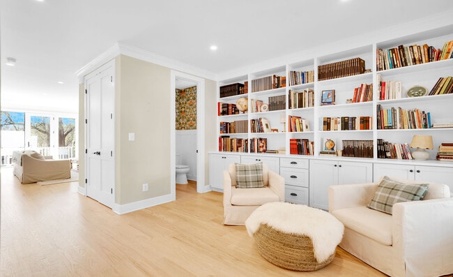 Photo - 6427 83rd Pl