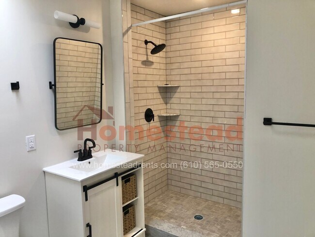 Photo - 137 E Spring Ave Unit Apt 2R