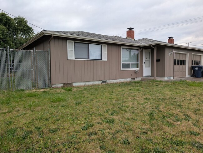 Photo - Great 2 bed/1 bath duplex in Springfield