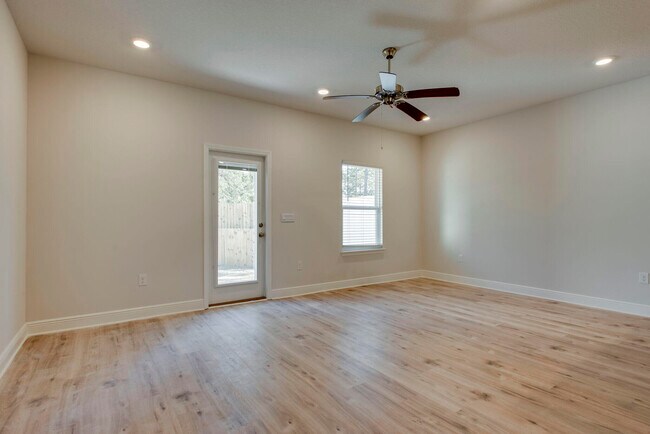 Photo - 67 Sandhill Pines Dr