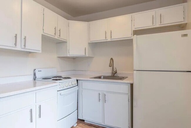 Photo - Prince Plaza Apartments