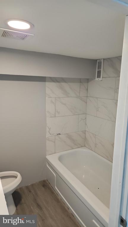 Photo - 805 N Kenwood Ave