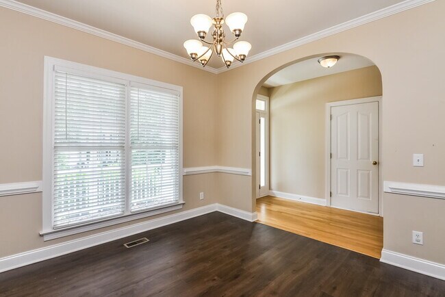 420 Longbourn Dr