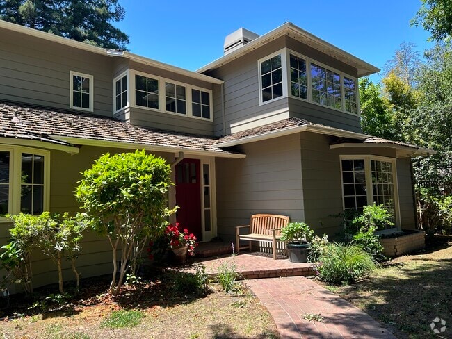 Building Photo - 245 San Mateo Dr Rental